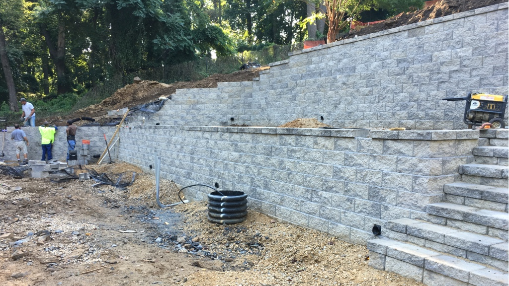 Inspection of construction of tiered segmental retaining walls in Lower Merion Township, Montgomery County, PA. Alta provided Civil Engineering & Land Development, Structural Engineering, Land Survey, Permitting, and Construction Inspection & Testing services for this project. Construction by Patriot Grounds & Site Services.